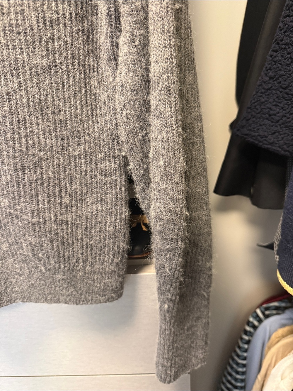 Quince Heather Gray Button-Front Women's Cardigan - Picture 7 of 7